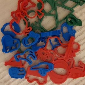 32 Nordic Ware cookie cutters